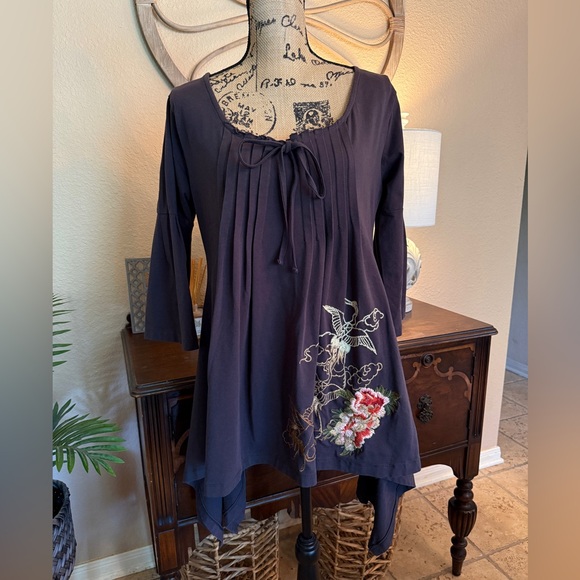 Urban Mango Embroidered Gray Women's Tunic Top - Picture 1 of 13